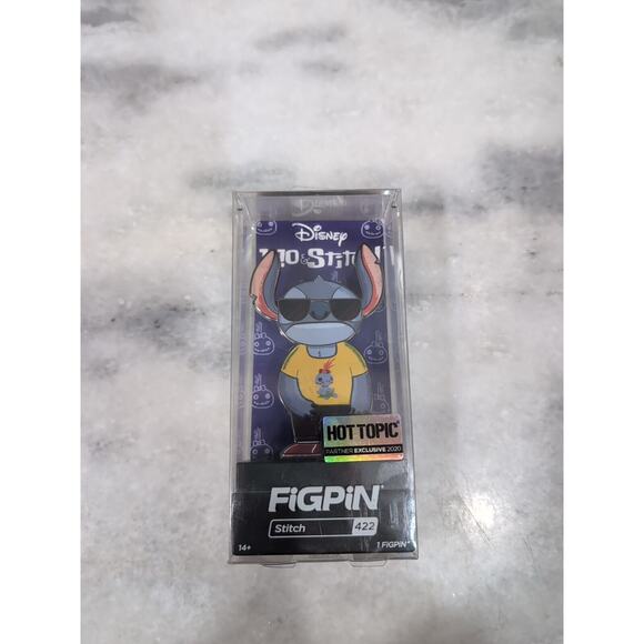 FigPin #422 Disney Lilo & Stitch- Stitch Hot Topic Exclusive, Premium Case, Lock - Picture 1 of 5